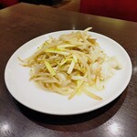 京鼎樓 - モンゴウイカと黄ニラもやしのあっさり炒め