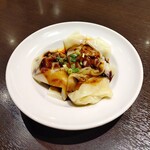 京鼎樓 アトレ浦和店 - +\500円で海老ワンタンの甘辛ソースを追加