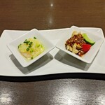 京鼎樓 アトレ浦和店 - 本日の前菜は冷奴に海老と葱ダレのかかったものとよだれ鶏