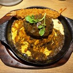 肉オムライス専門店 肉とたまご - ハンバーグエビフライオムライス