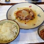 銀のさじ - お肉のランチです。