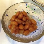 銀のさじ - なぜかお豆が。