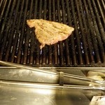 PHILLIP'S FOOTE - 好きな肉を選んで自分で焼く感じです。