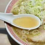 まるえ中華そば 巣鴨 - 豚バラ中華そば(塩)