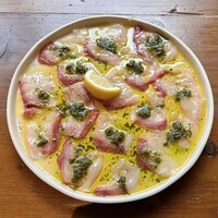 ピッツェリア&トラットリア ゴンゾ 目黒店 - カンパチのカルパッチョ