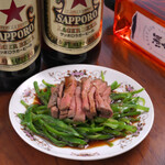 アゲダチ - 裏名物のレア青椒肉絲