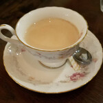 ネパーリチュロ - ホットチャイ。器が思ってたイメージと違いました笑