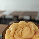 洋食堂 またたび - 桃のタルト