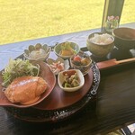 cafe 赤い花 - 