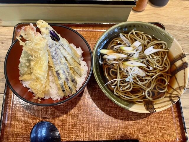 そば処 金の蕎麦