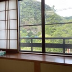 味楽 - 大自然満喫　前には大きなもみの木が