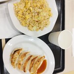 横濱中華 横濱餃子房 - 