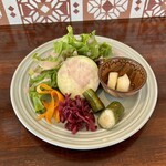 バルバルキッチンアメリ - 毎度美味しいランチサラダ