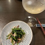 中国料理 月下翁 - 空心菜とイカ。