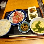 炭火焼肉ホルモン横丁 下松店 - 上ロース定食2