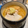 人類みな麺類とエスサワダ