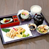 白焼き御膳(肝吸付)