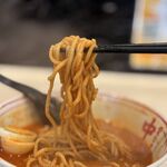 蒙古タンメン中本 - 通常通りの太麺