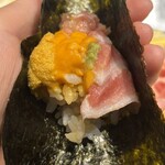 うに専門店世壱屋 札幌すすきの店 - 