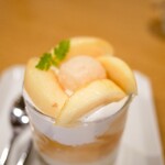 あさぎやみたけ - 桃のパフェ