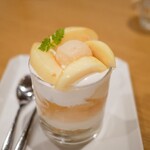 あさぎやみたけ - 桃のパフェ