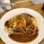 ダフネ珈琲館 - 料理写真:ハンバーグにスクランブル大盛
