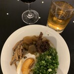 Malaysia Airlines, Golden Lounge - 