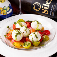 Delicious mozzarella and tomatoes