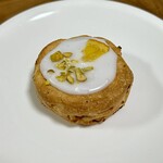 スコーンと焼き菓子のお店 グーテ - 蜂蜜レモンスコーン　レモンの風味爽やか♪