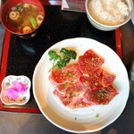 山形牛ステーキ＆焼肉 かかし - 山形牛上焼肉ランチ