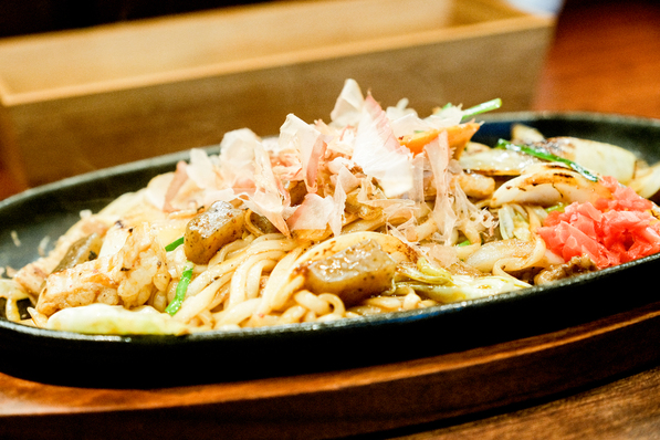 本格的なお好み焼きや一人焼肉がいつでも手軽に楽しめる♪❤多機能☆ホットプレート 至高のひとり焼肉「俺の石焼きプレート」 | THANKO