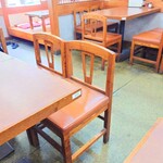 そば処 更科 - 二階の奥には小上がりもあります。