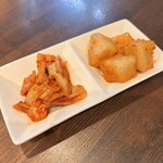 炭火焼肉 にく式 - すすきの店限定
      ◎キムチの盛り合わせ