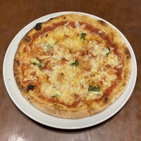 マーケットレストラン AGIO ルミネ横浜店 - シンプルピッツァ