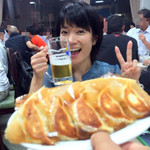 歓迎 - 餃子と共演女優　　　　（掲載了承済みです）