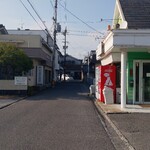 お好み焼き　ちゃくら - 万能倉駅から直線！右側にちゃくらがあります (2025.08.20)