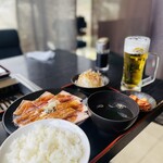 야키니쿠 라쿠엔 시오지리점