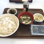 すき家 - 料理写真:◉ 玉かけご飯朝食(ご飯大盛) ¥370-