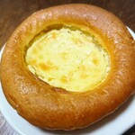 創作パン工房 UNE - クリームチーズ