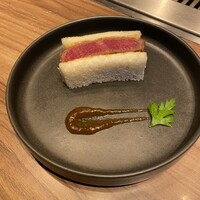 焼肉うしごろ 新宿三丁目店 - 