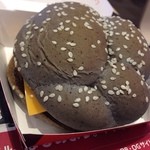 マクドナルド 275東雁来店 - イカスミバーガー