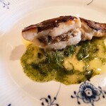 横浜うかい亭 - スズキの香草焼き