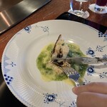 横浜うかい亭 - スズキの香草焼き