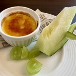 イタリアン　キッチン　グリュック - デザート✨愛情プリンとフルーツ　　　　　　　　　　　　　　　　　　　　　　　　　　　　　　　　　　心温かい店長さんに感謝です❤️