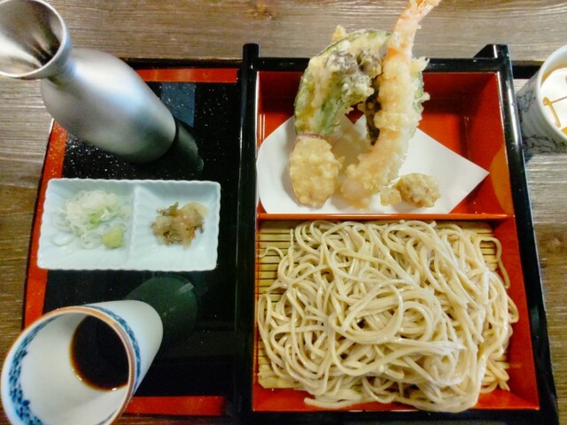 そば処 三百坊 紅の蔵店 - 山形（そば）の写真