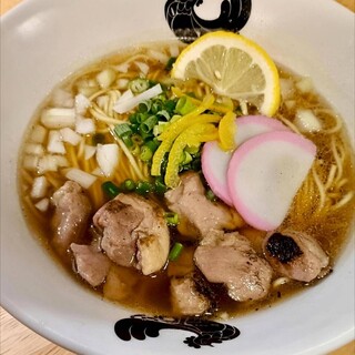 修業した店主が手掛ける本格ラーメンあり◎焼肉の締めにぴったり