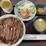 お食事処 ながどて - ステーキ丼　2,000円