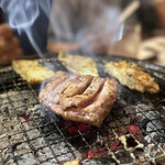 炭火焼肉市場 済州家 - 