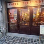 カッフェ ビアンコ - 店舗入り口(18:30頃)