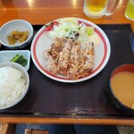 上高地食堂 - 松本名物 山賊焼き定食（1830円）